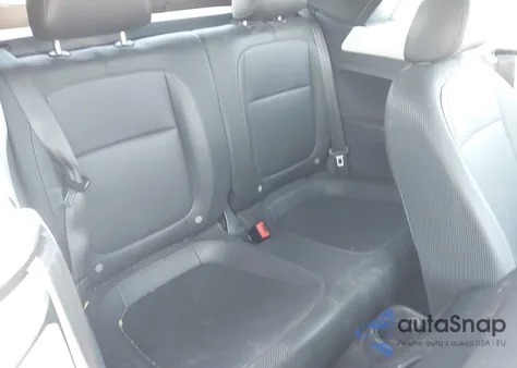 2015 Volkswagen Beetle 1.8T из США, поврежденный, VIN 3VW517AT2FM813220